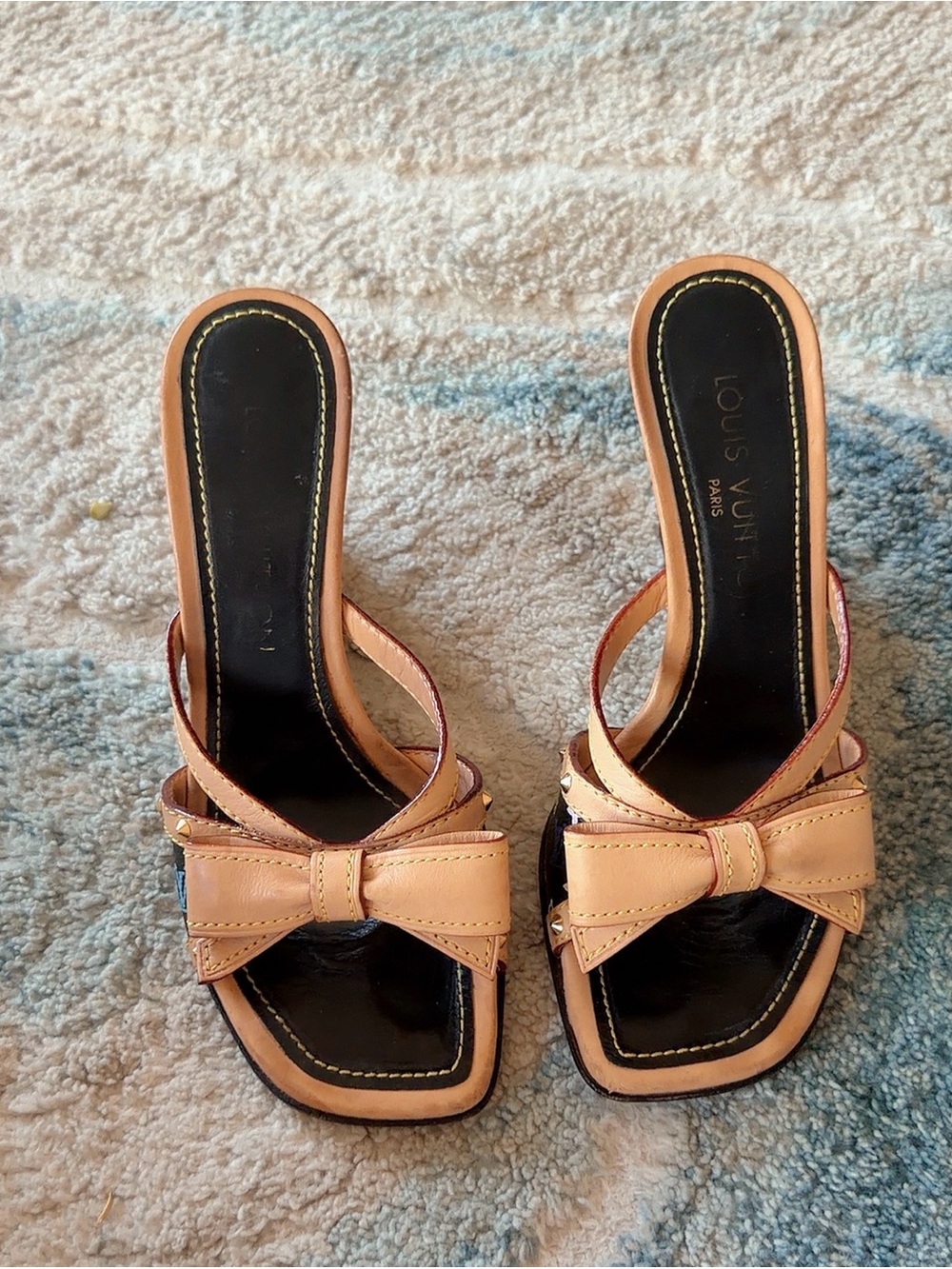 Louis Vuitton Murakami multicolored black monogram bow wedges - Picture 3 of 4
